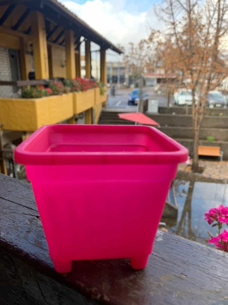 Macetero Cuadrado Rosado 30 Cm